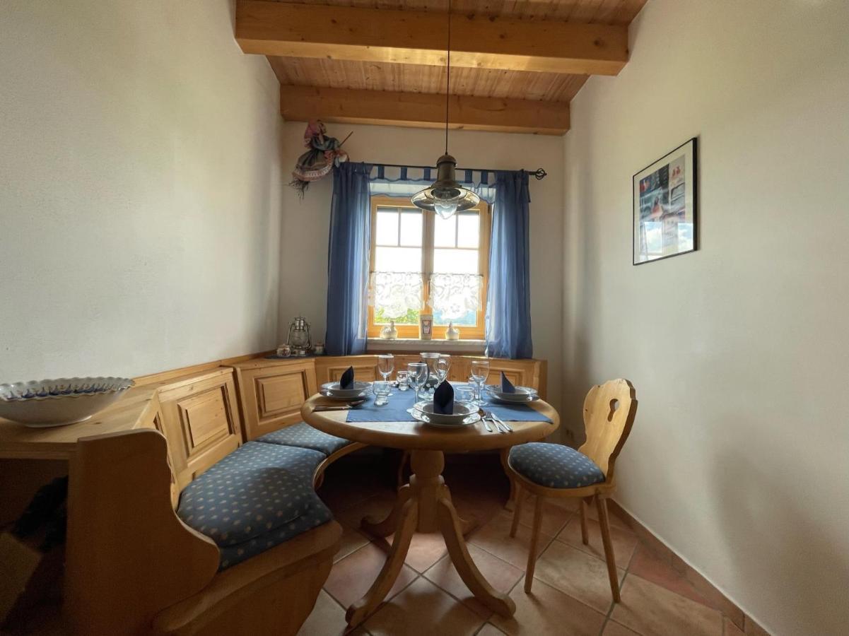 Ferienwohnungen Am Kirchberg Neualbenreuth Exterior foto