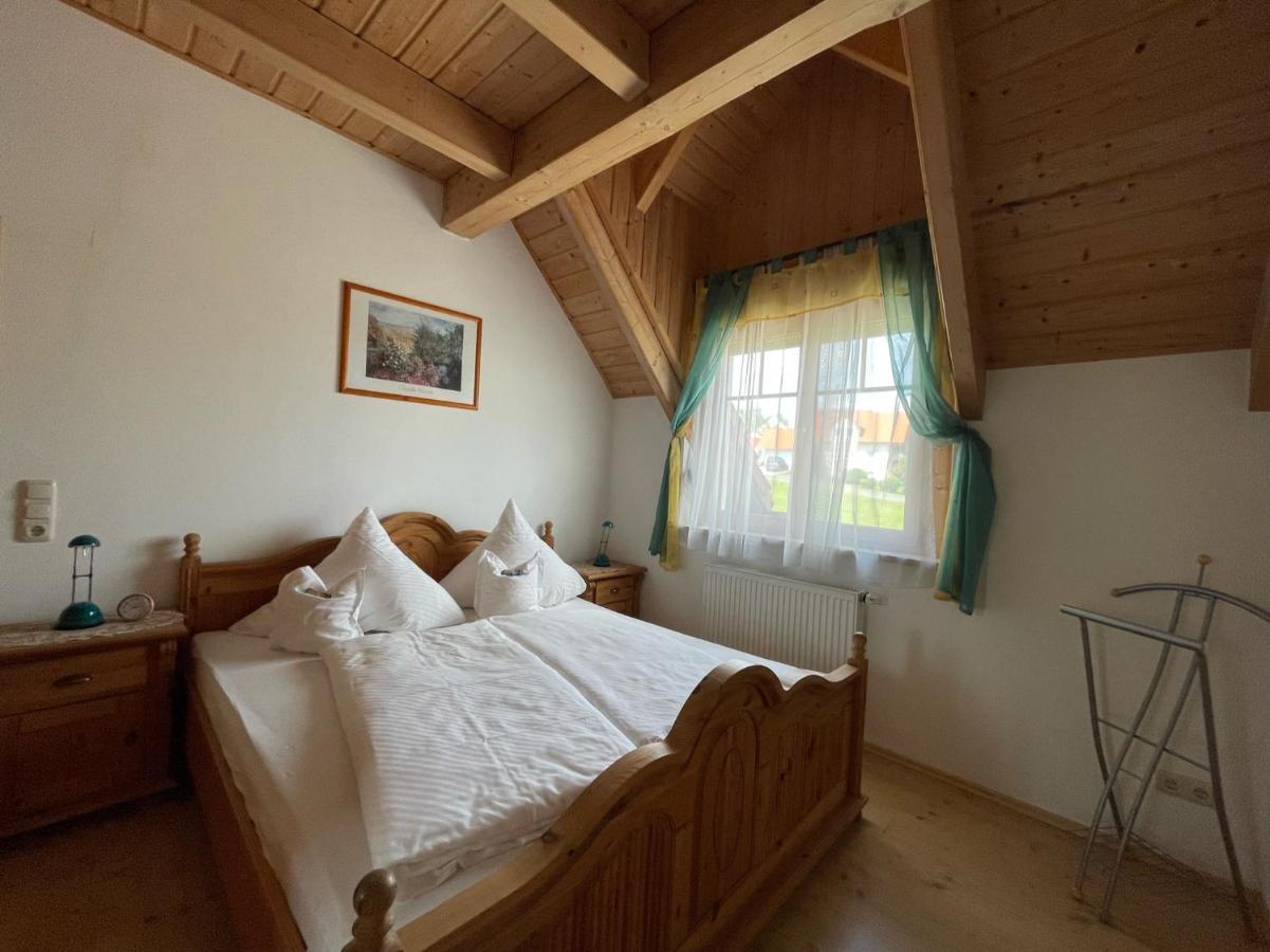 Ferienwohnungen Am Kirchberg Neualbenreuth Exterior foto